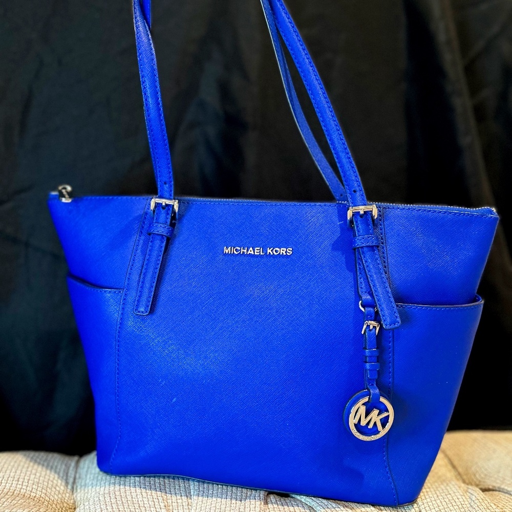 Michael Kors Jet Set tote